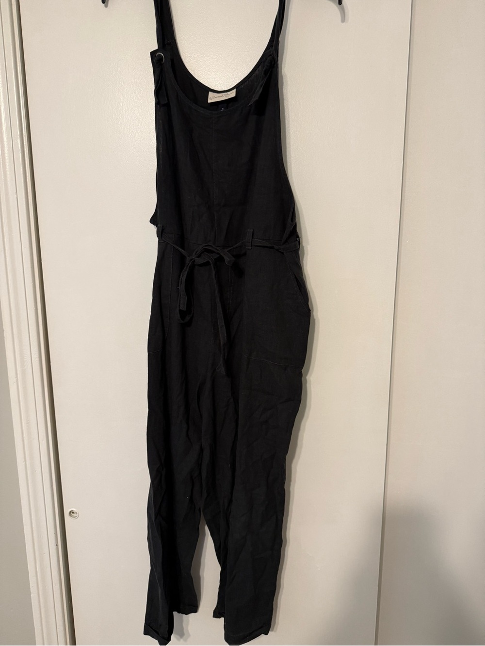 Universal Thread Black Sleeveless Tie-Waist Jumpsuit